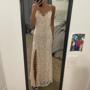 GORGEOUS DETAILED event dress